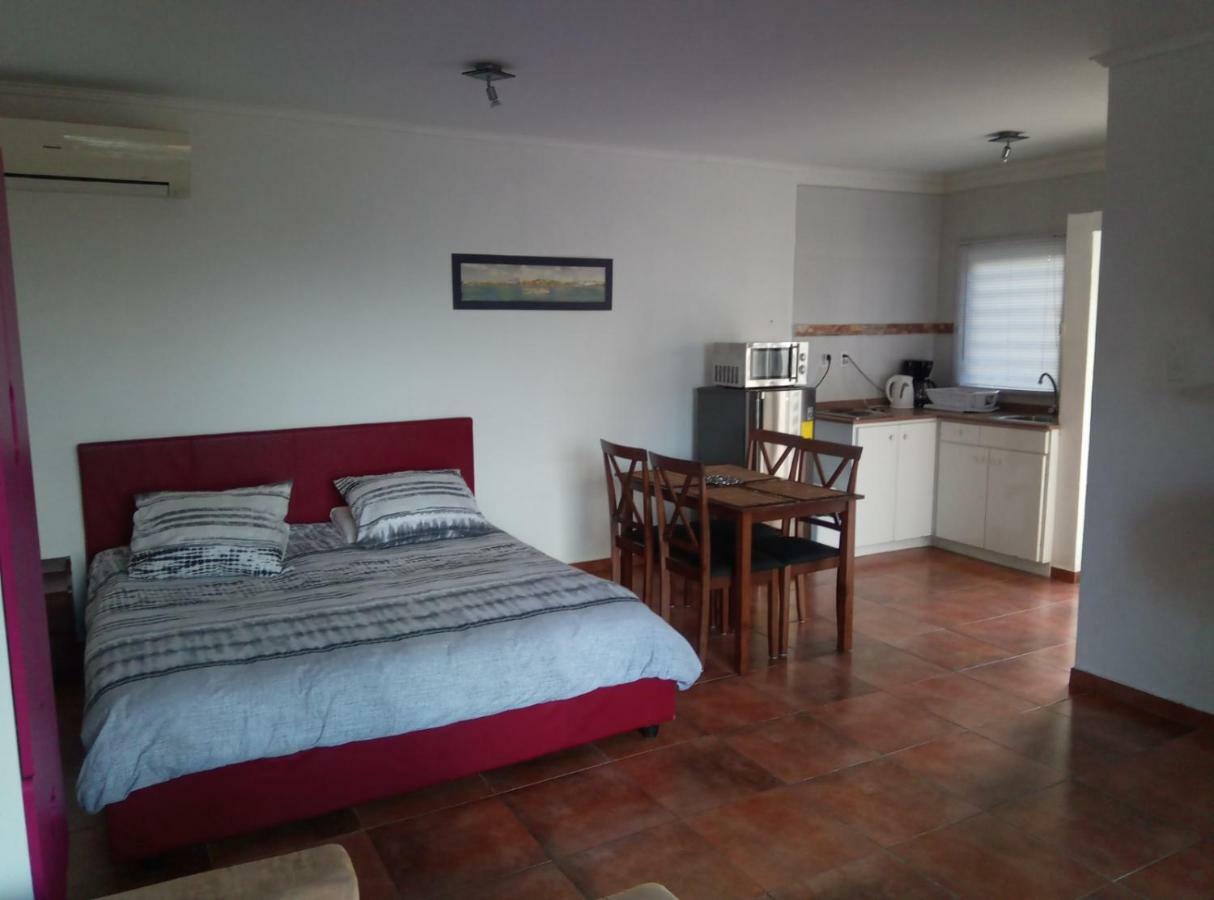 Studios With Beautiful Sea View Willemstad Exteriör bild